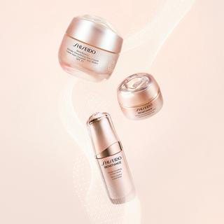 SHISEIDO  Wrinkle Smoothing Day Cream SPF25 