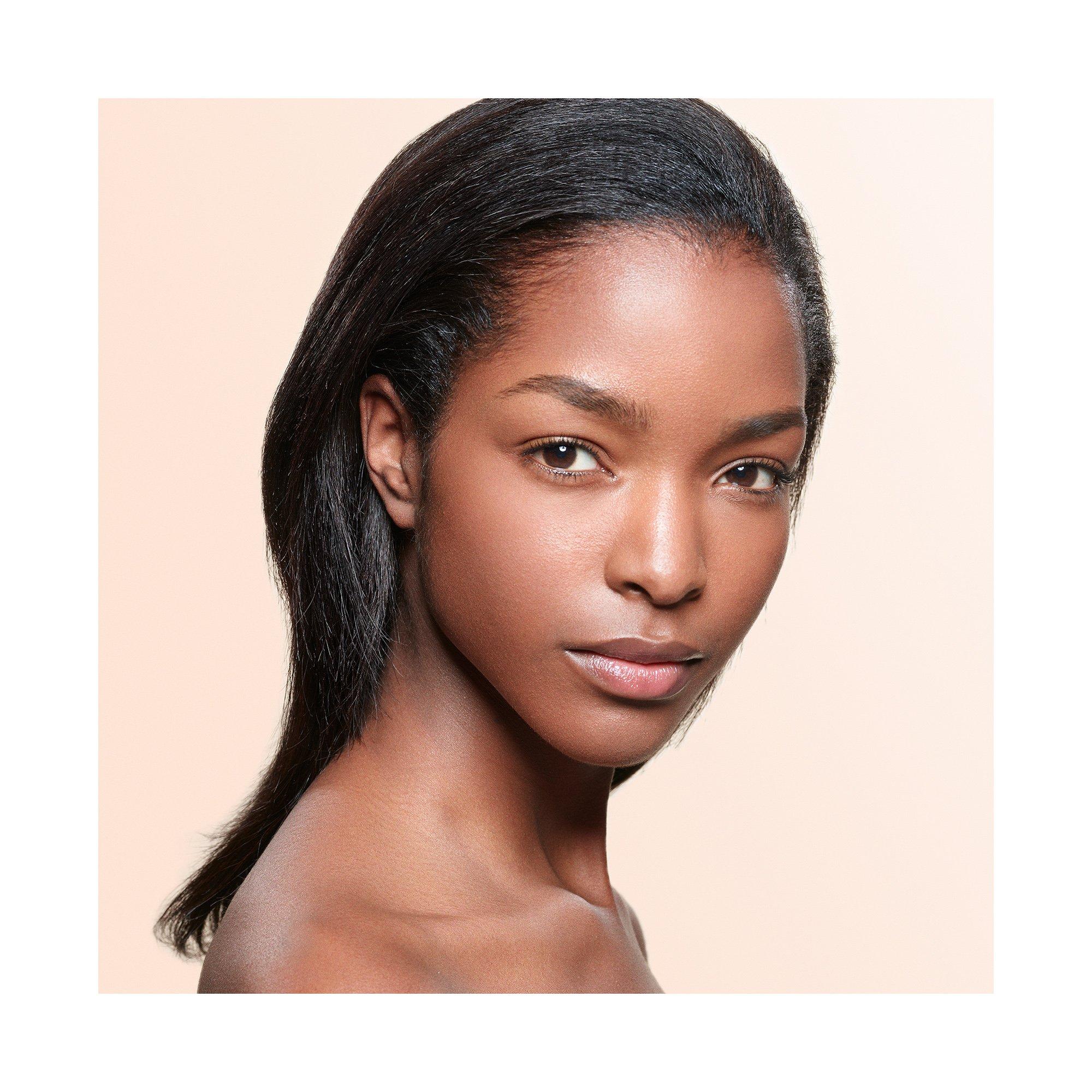 ARMANI Luminous Silk Fond de teint  