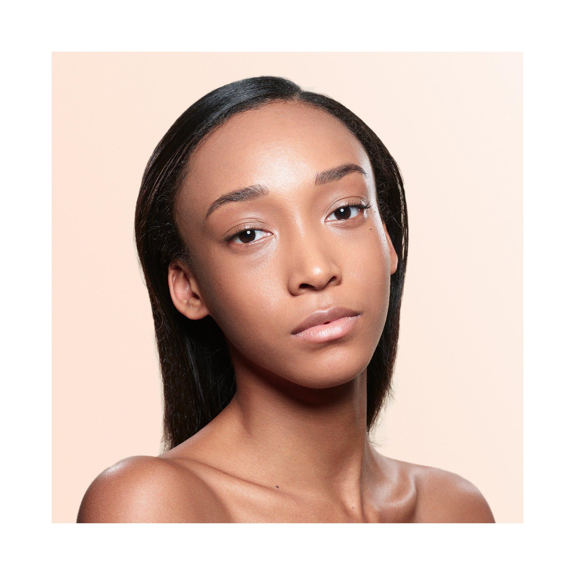 ARMANI Luminous Silk Fond de teint  