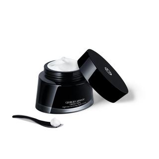 ARMANI  Crema Nera Extrema Light Texture 