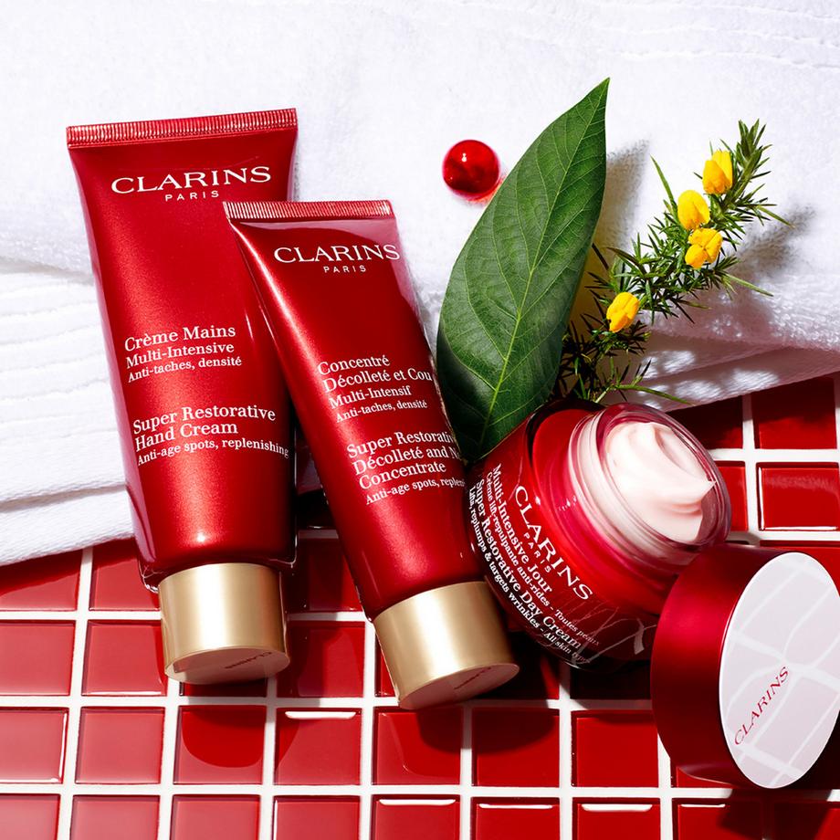 CLARINS 50+ MULTI-INTENSIVE Concentré Décolleté et Cou Multi Intensif 