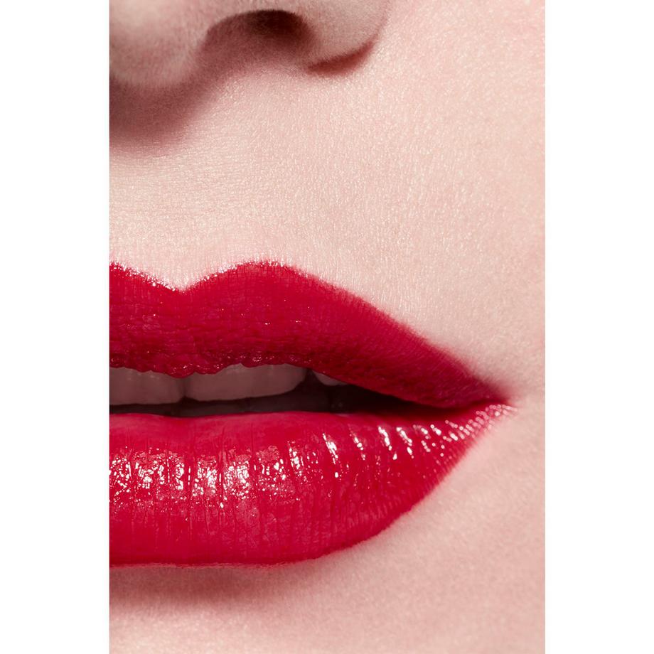 CHANEL ROUGE COCO DER LIPPENSTIFT MIT KONTINUIERLICHER FEUCHTIGKEITSWIRKUNG 