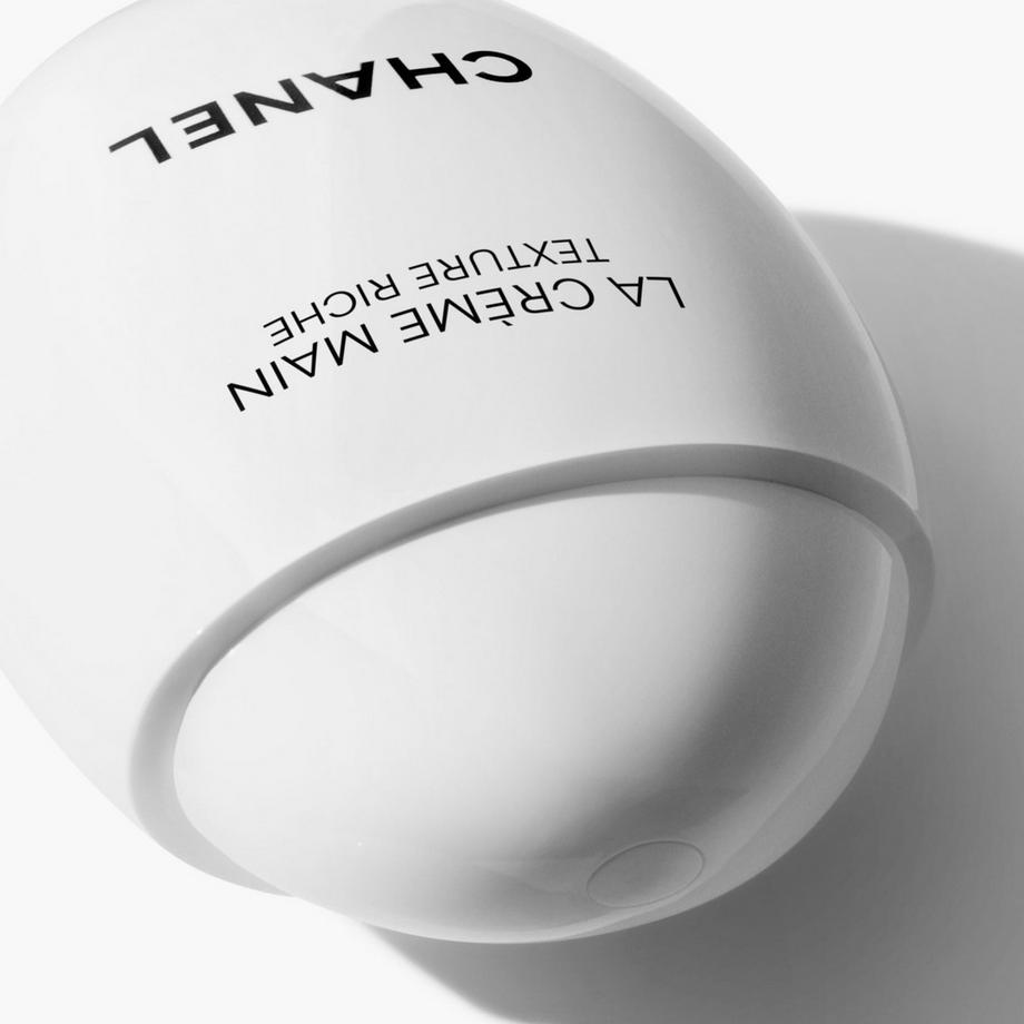 CHANEL LA CRÈME MAIN TEXTURE RICHE NOURRIT-PROTÈGE-ILLUMINE 
