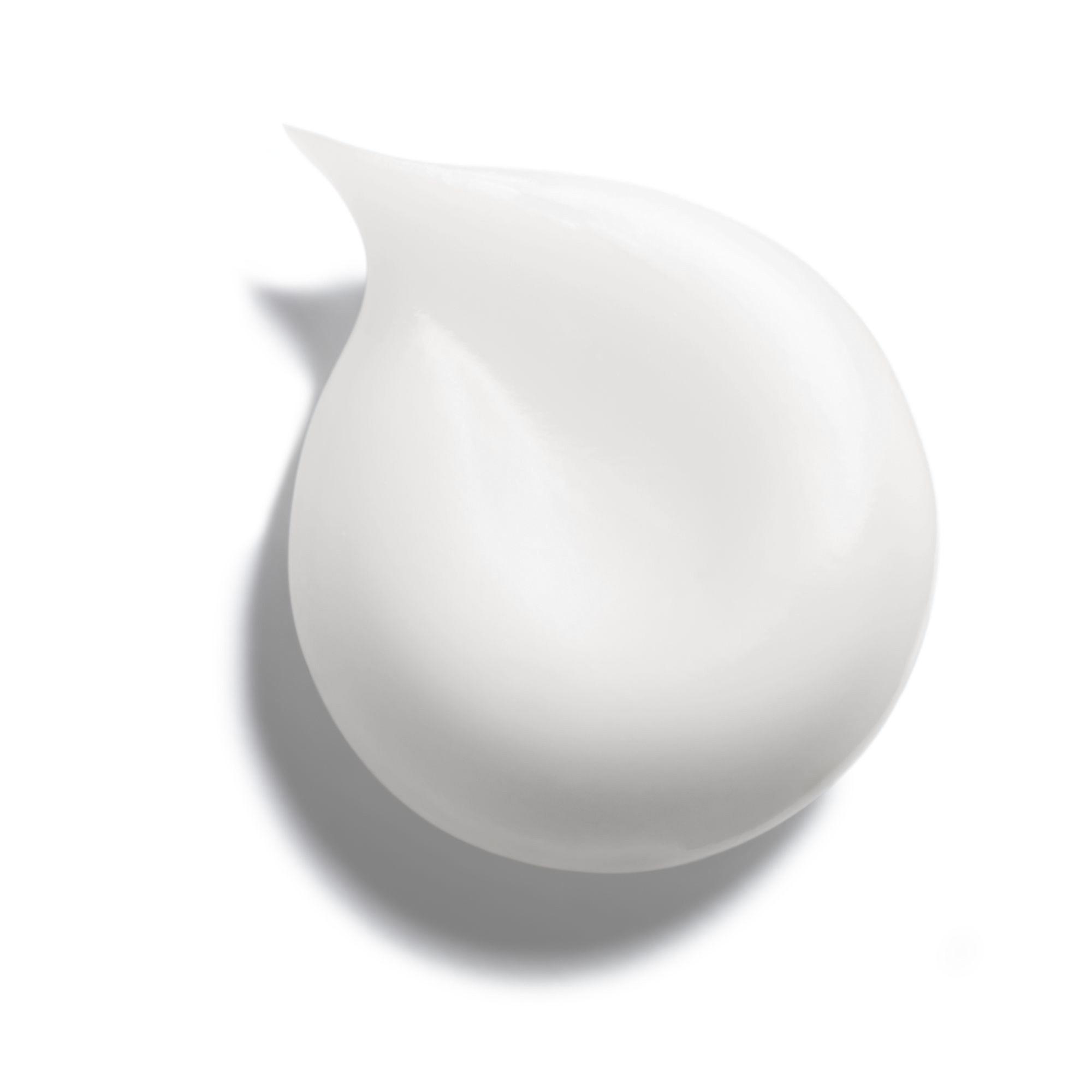 CHANEL LA CRÈME MAIN TEXTURE RICHE NOURRIT-PROTÈGE-ILLUMINE 