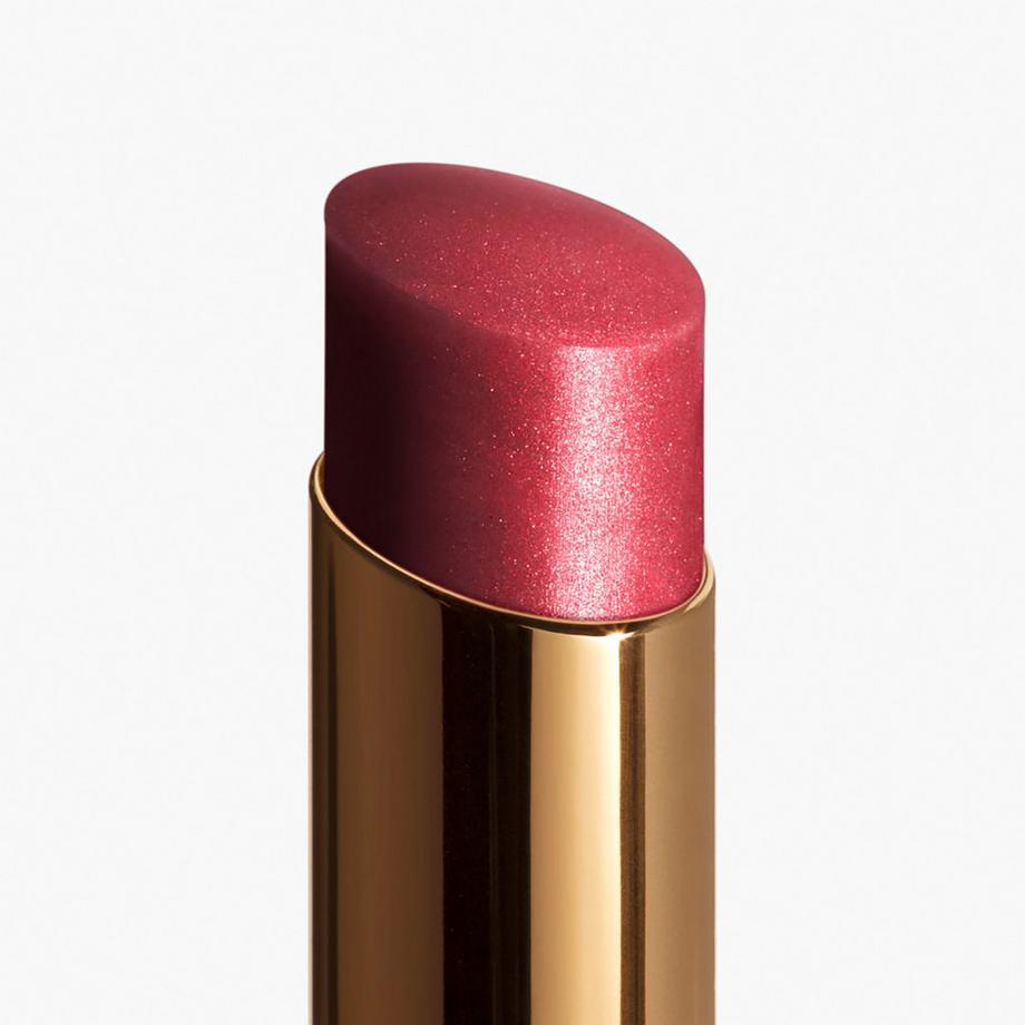 CHANEL ROUGE COCO FLASH LA COULEUR, LA BRILLANCE, L'INTENSITÉ EN UN ÉCLAIR 