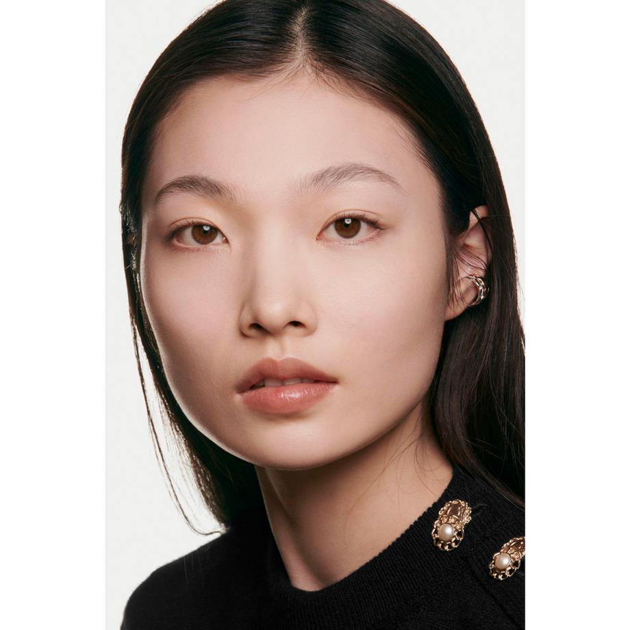 CHANEL SUBLIMAGE LE TEINT FONDOTINTA IN CREMA GENERATORE DI LUCE 