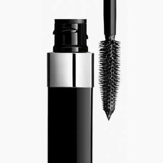 CHANEL INIMITABLE MASCARA FÜR DEFINITION UND SCHWUNG 