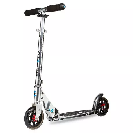 micro Speed+ Scooter fuer Asphalt Silber 2