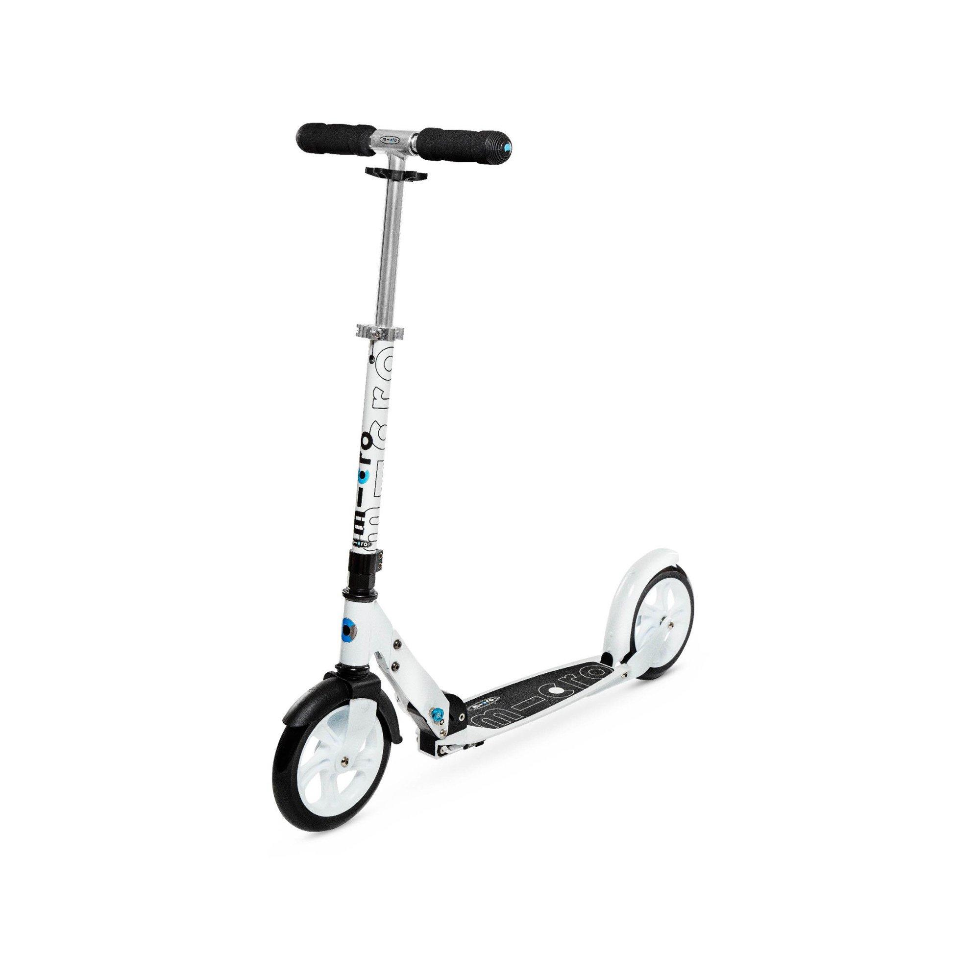 micro Classic White
 Scooter fuer Asphalt Weiss