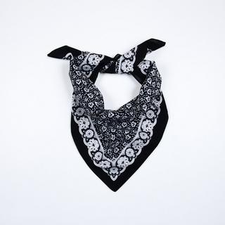   Foulard nero stampato 