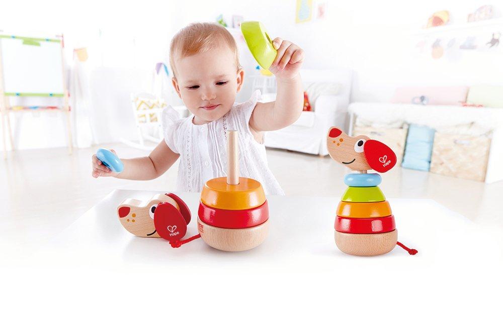 Hape  Puppy arc-en-ciel à empiler en bois 