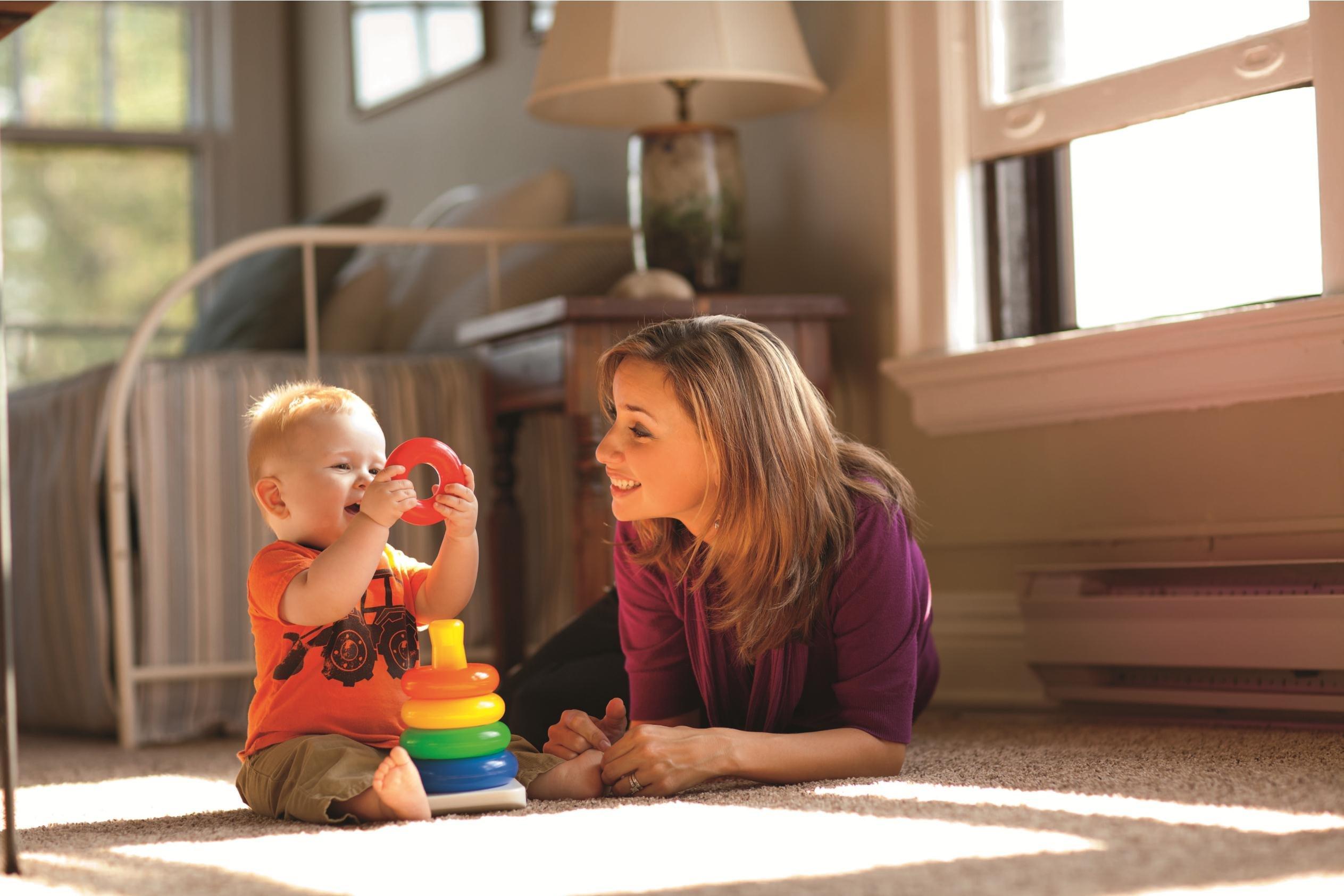 Fisher Price  Brillant piramide anelli 