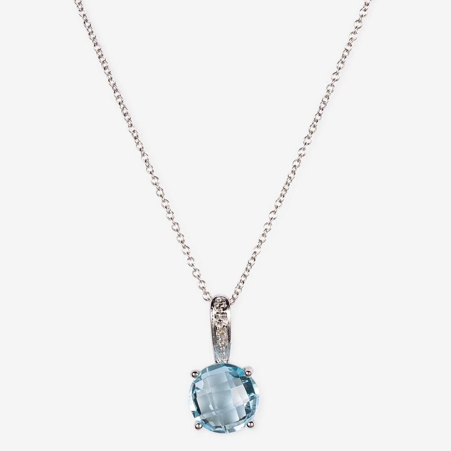 Halskette mit Anhänger