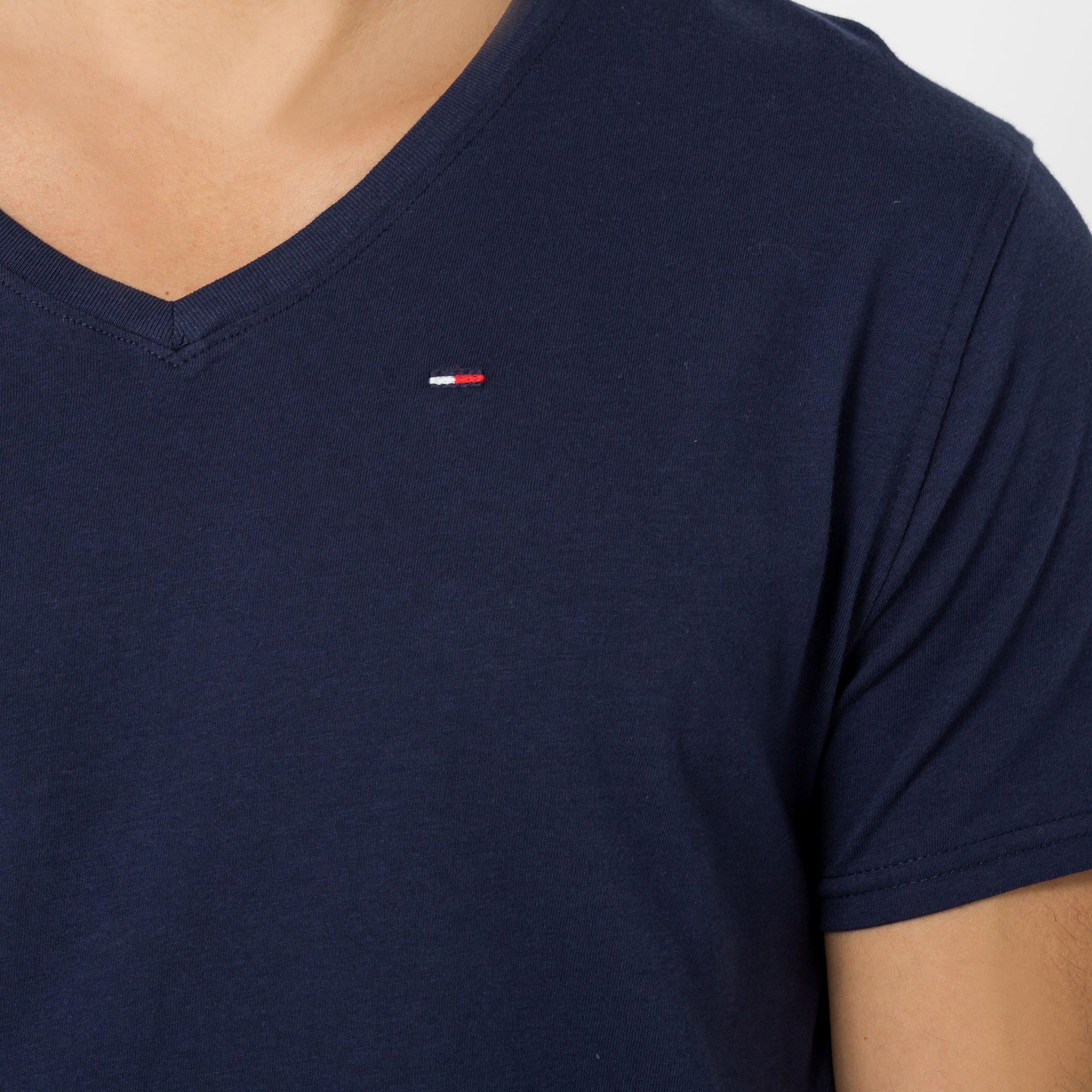 TOMMY JEANS Modern Fit Kurzarm V-Ausschnitt T-Shirt  