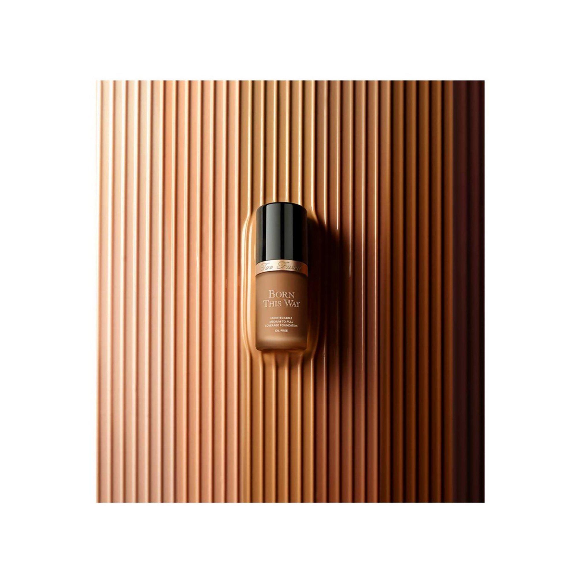 Too Faced Born This Way Fondotinta 