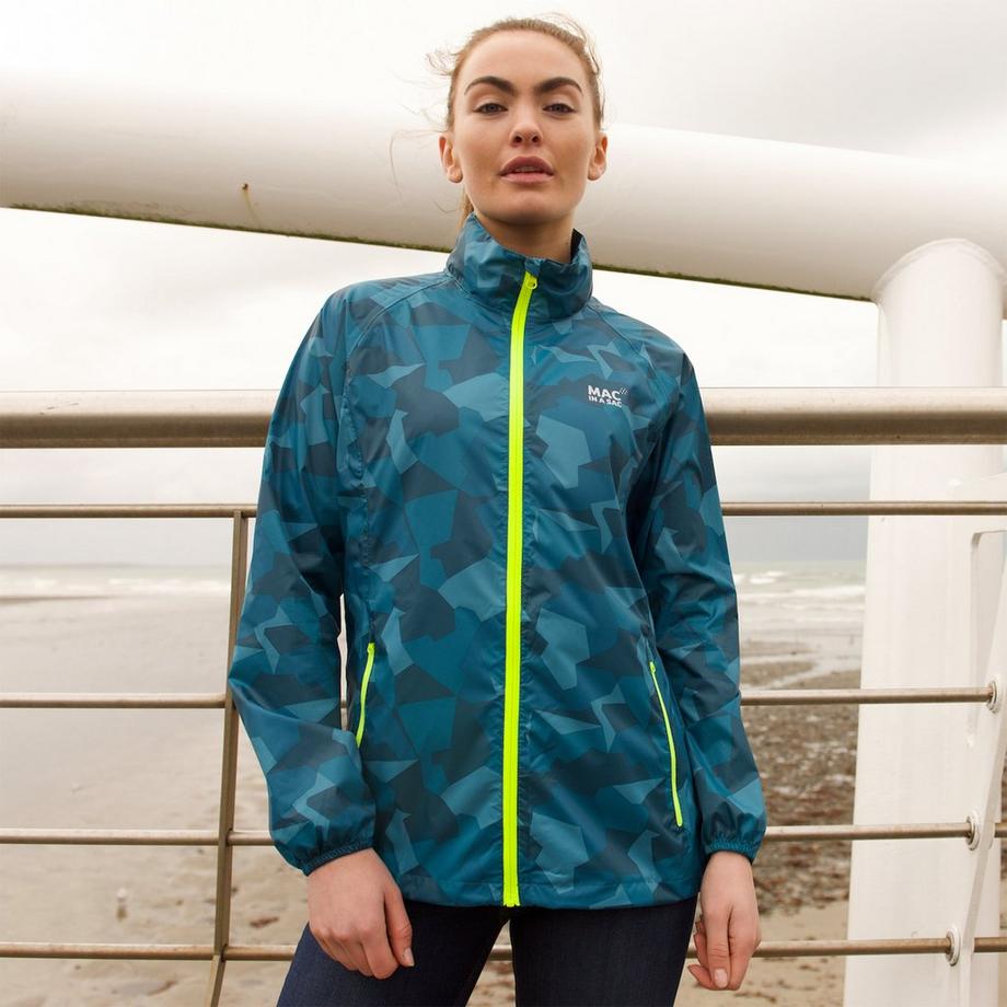 Veste imperméable avec capuche