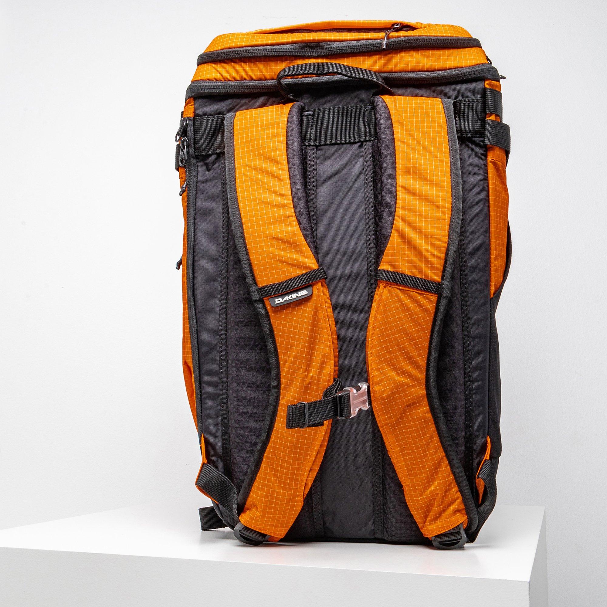 Dakine Orange 56cm Concourse 