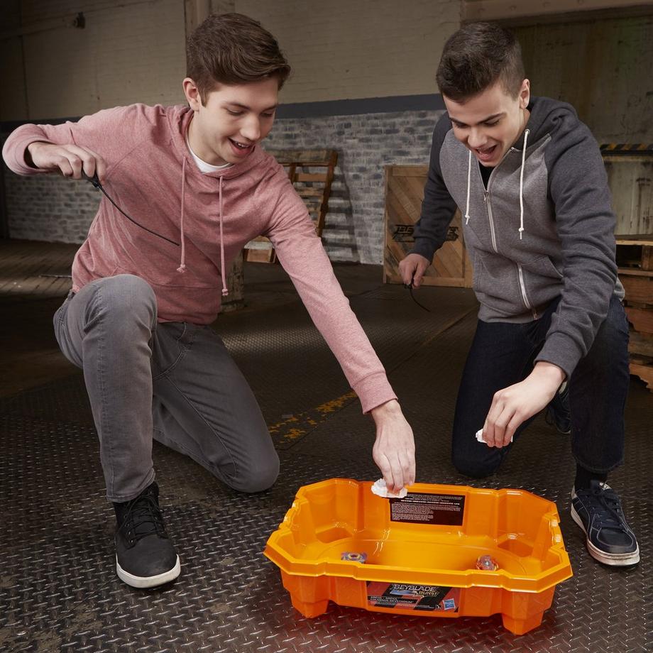 Hasbro  Beyblade Colossus Beystadium 