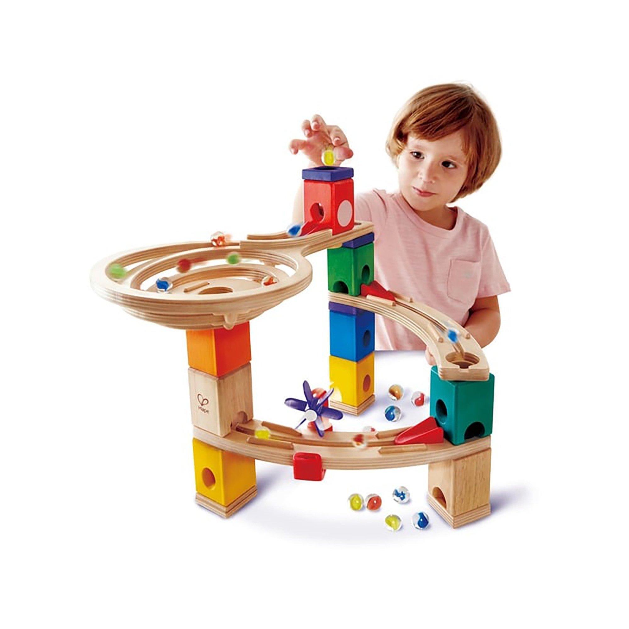 Hape  Corsa verso il traguardo 