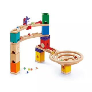 Hape  Race to the finish 