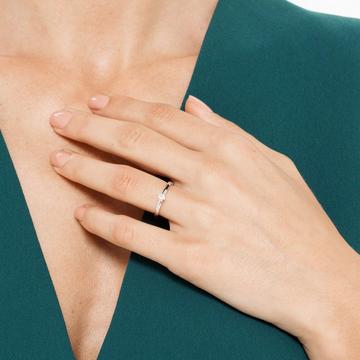 Ring mit Diamant