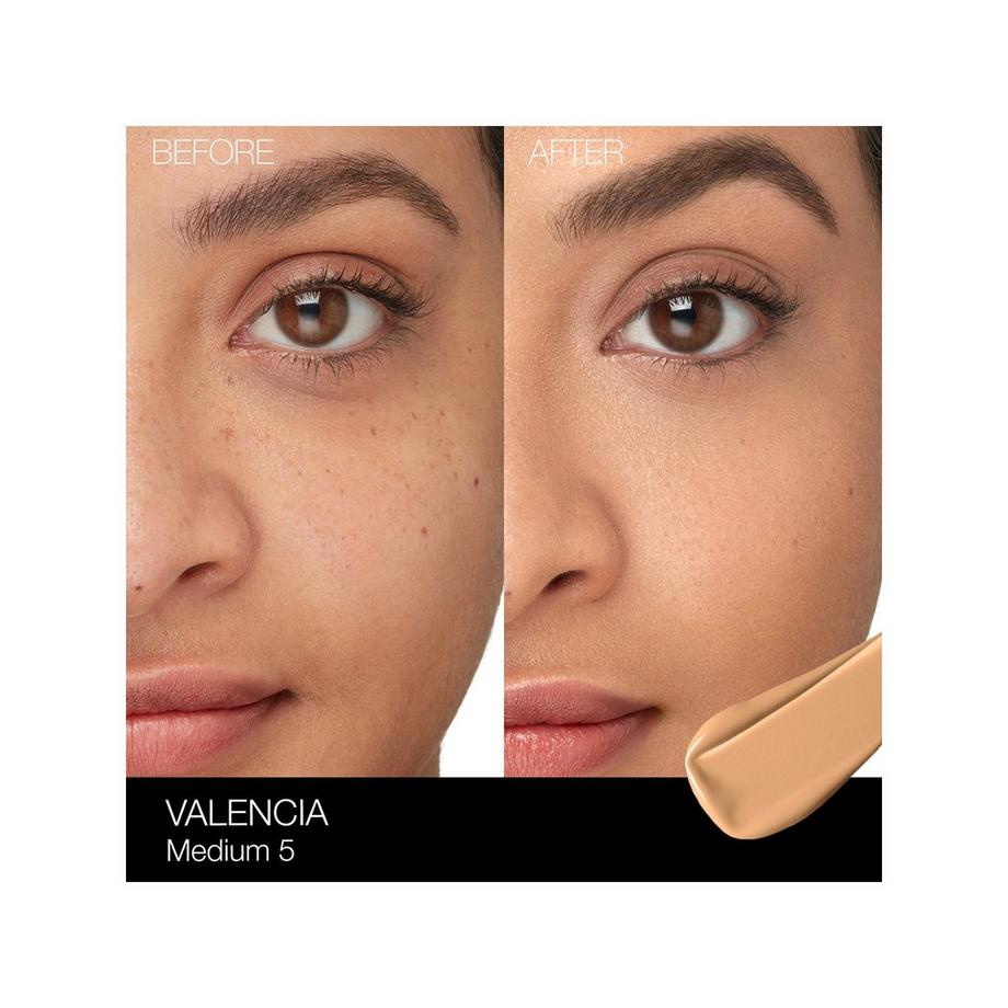 Nars Natural Radiant Longwear Foundation Fond de teint couvrant longue tenue 