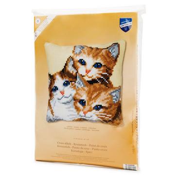 Cuscino lavorato a punto croce