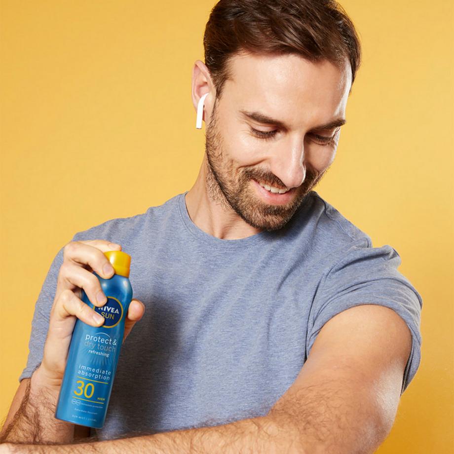 NIVEA SUN Sun Dry Protect & Refresh Sprühnebel LSF 30 Brumisation UV Dry Protect Sport FPS 30 