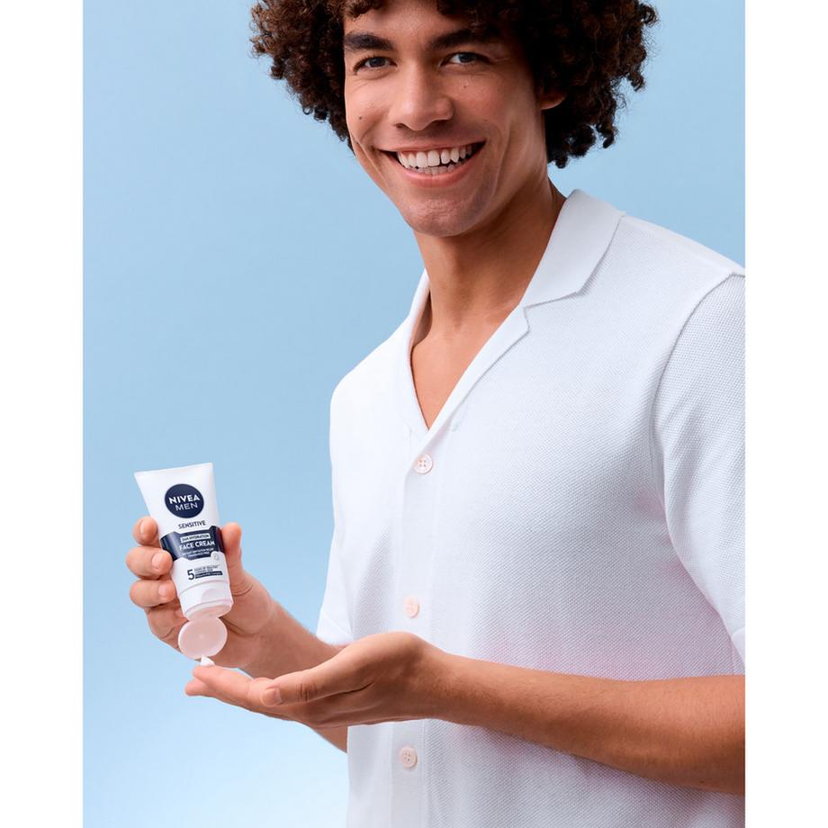 NIVEA Men Feuchtigkeitscreme Sensitive Men Sensitive Feuchtigkeitscreme 