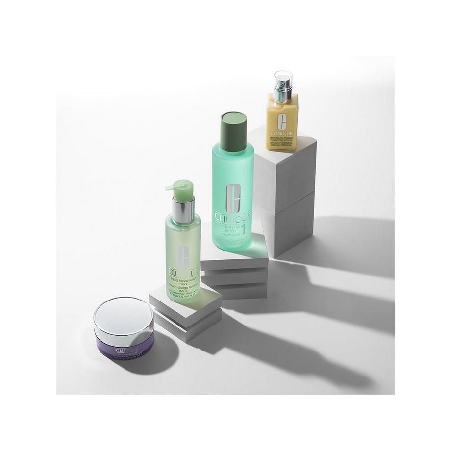 CLINIQUE Dramatically Different Dramatically Different Moisturizing Lotion+ 