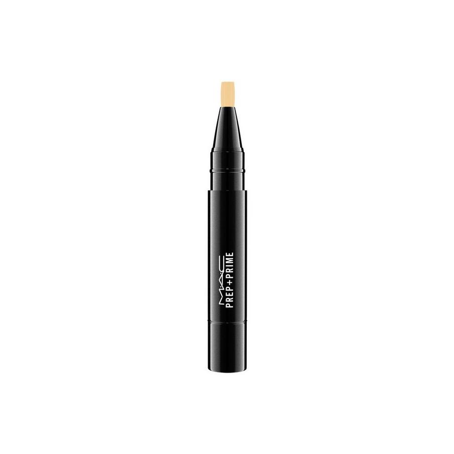 MAC Cosmetics  LIGHT BOOST 
