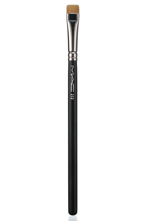 Image of MAC Cosmetics 212 Flat Definer Brush - 212 Flat Definer Brush