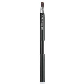 MAC Cosmetics  Retractable Lip Brush 318 
