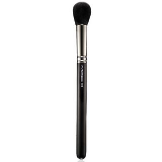 MAC Cosmetics  109 Small Contour Brush 