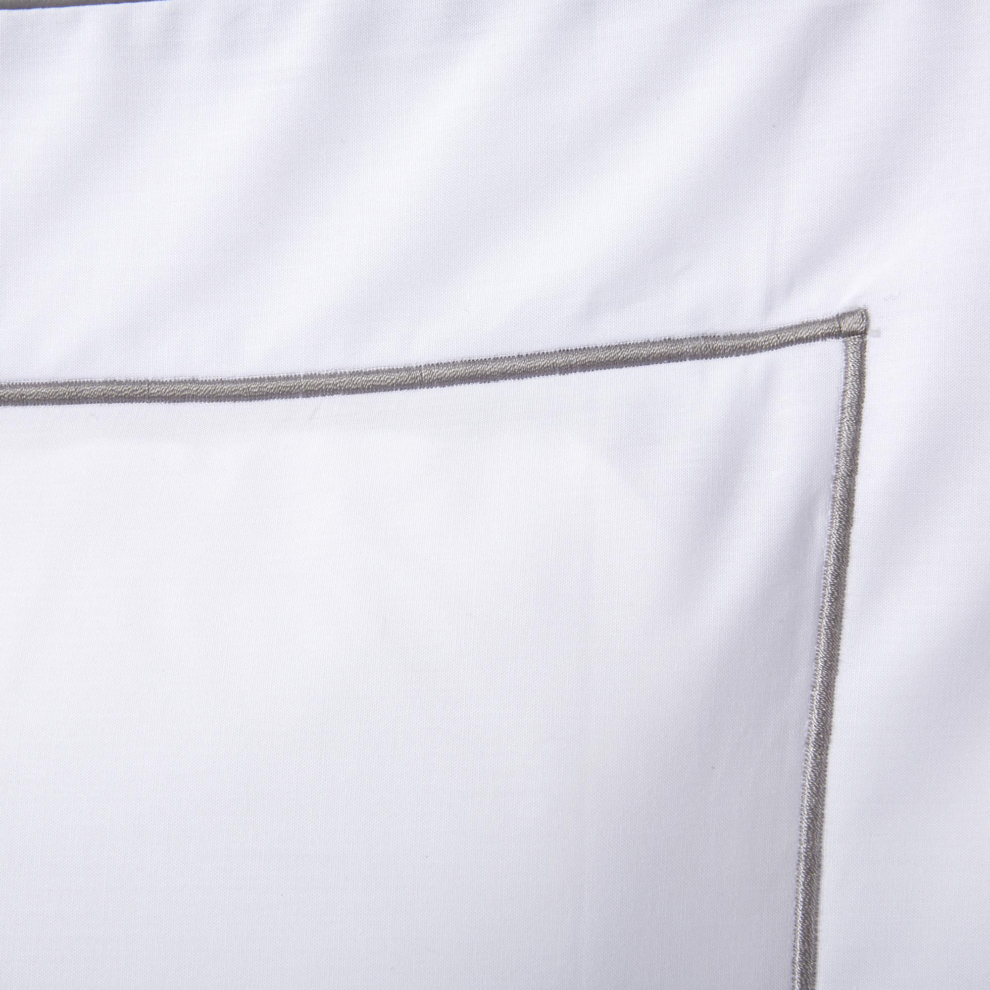 Yves Delorme Flandre Kissenbezug mit besticktem Rand  