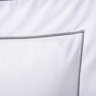 Yves Delorme Flandre Kissenbezug mit besticktem Rand  