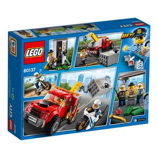 LEGO  60137 Abschleppwagen auf Abwegen 