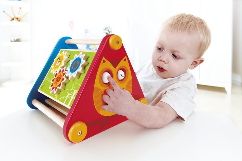 Hape  Tierische Action-Holz-Box 