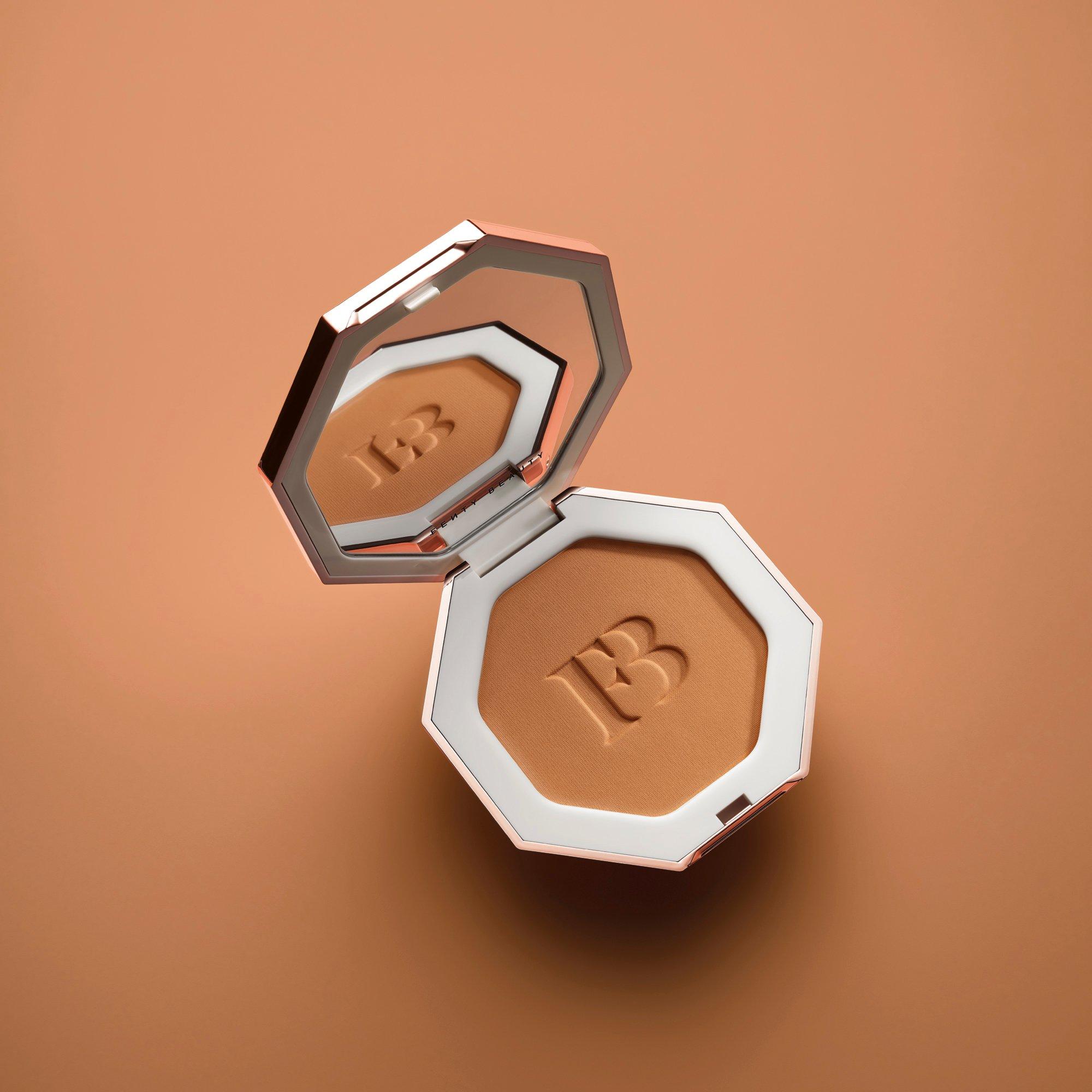 Fenty Beauty By Rihanna SUN STALK'R Sun Stalk'r Instant Warmth Bronzer 