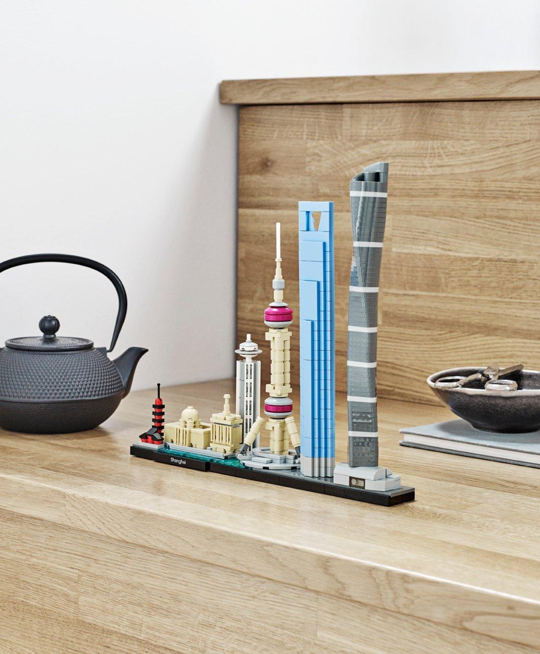 LEGO®  21039 Shanghai 