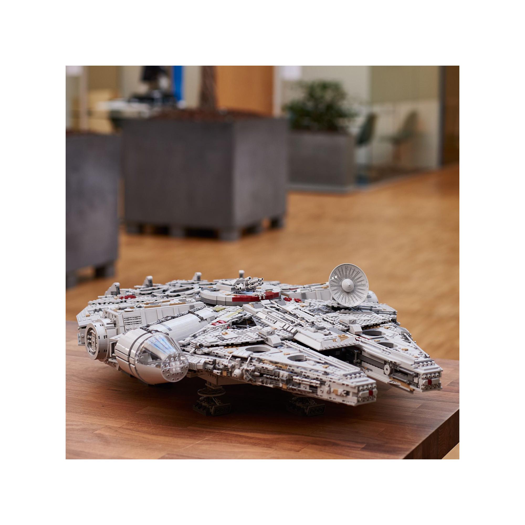 LEGO®  75192 Millennium Falcon™ 