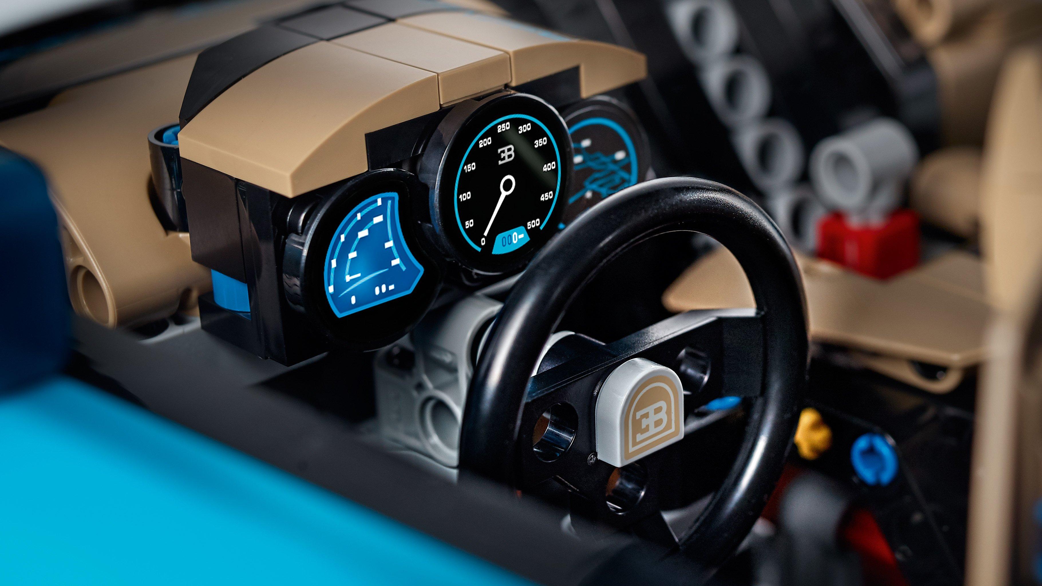 LEGO®  42083 Bugatti Chiron 