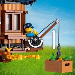 LEGO®  21318 La cabane dans l'arbre 