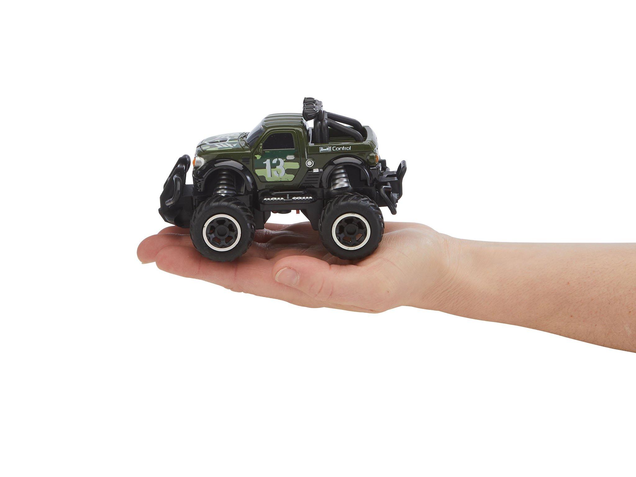 Revell  SUV Field Hunter (27MHz) 