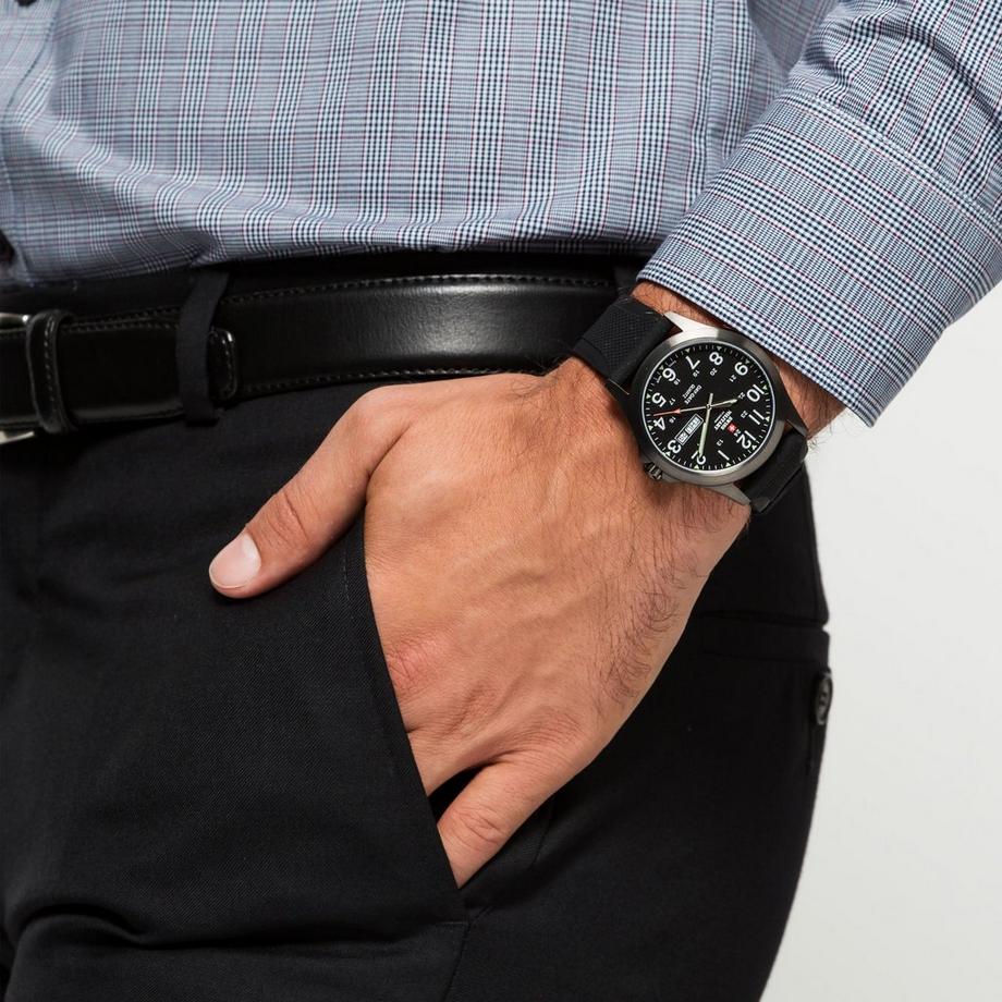 SWISS MILITARY  Analoguhr 