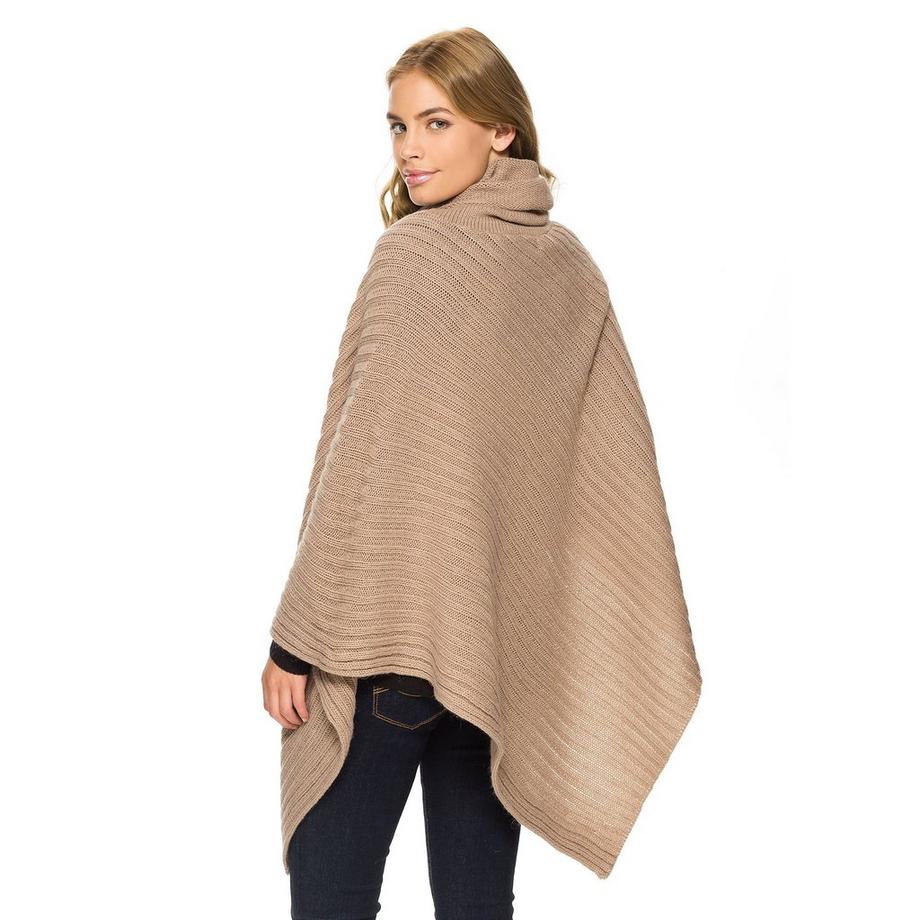 maddison  Poncho 