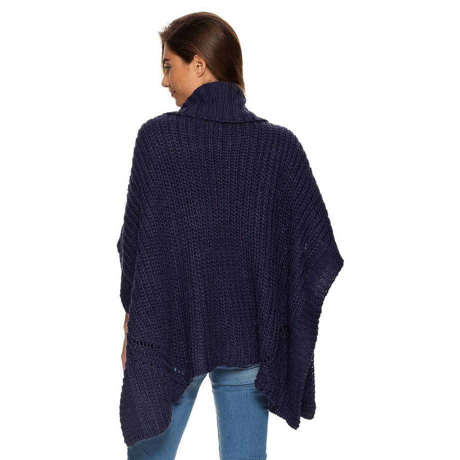 maddison  Poncho 