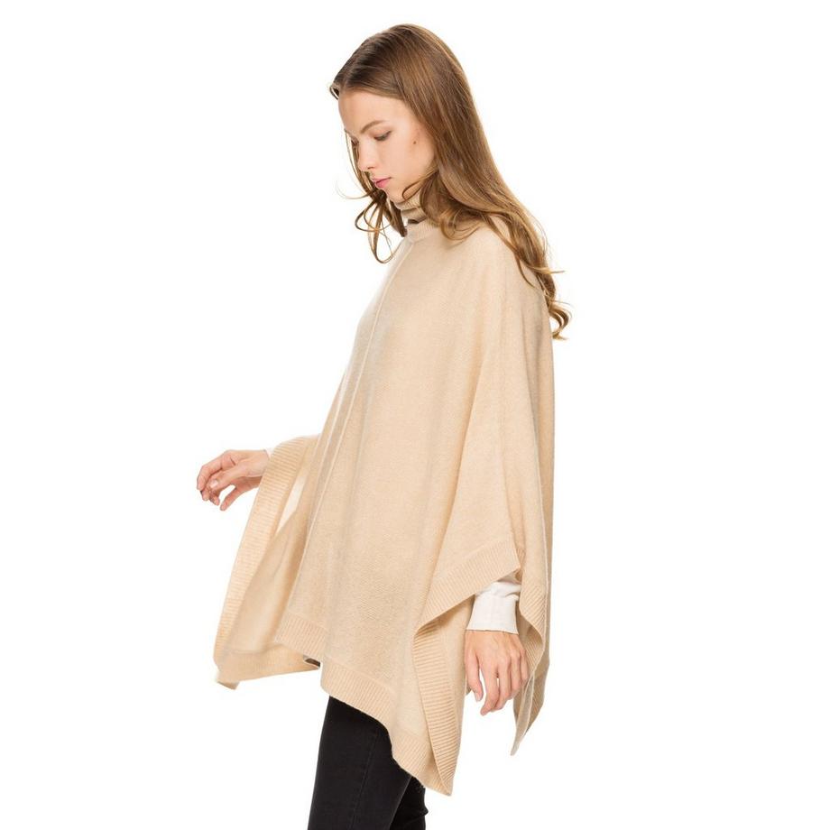 maddison  Poncho 