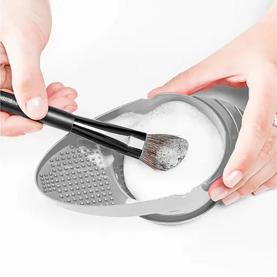 Barbara Hofmann  Pinselreiniger 