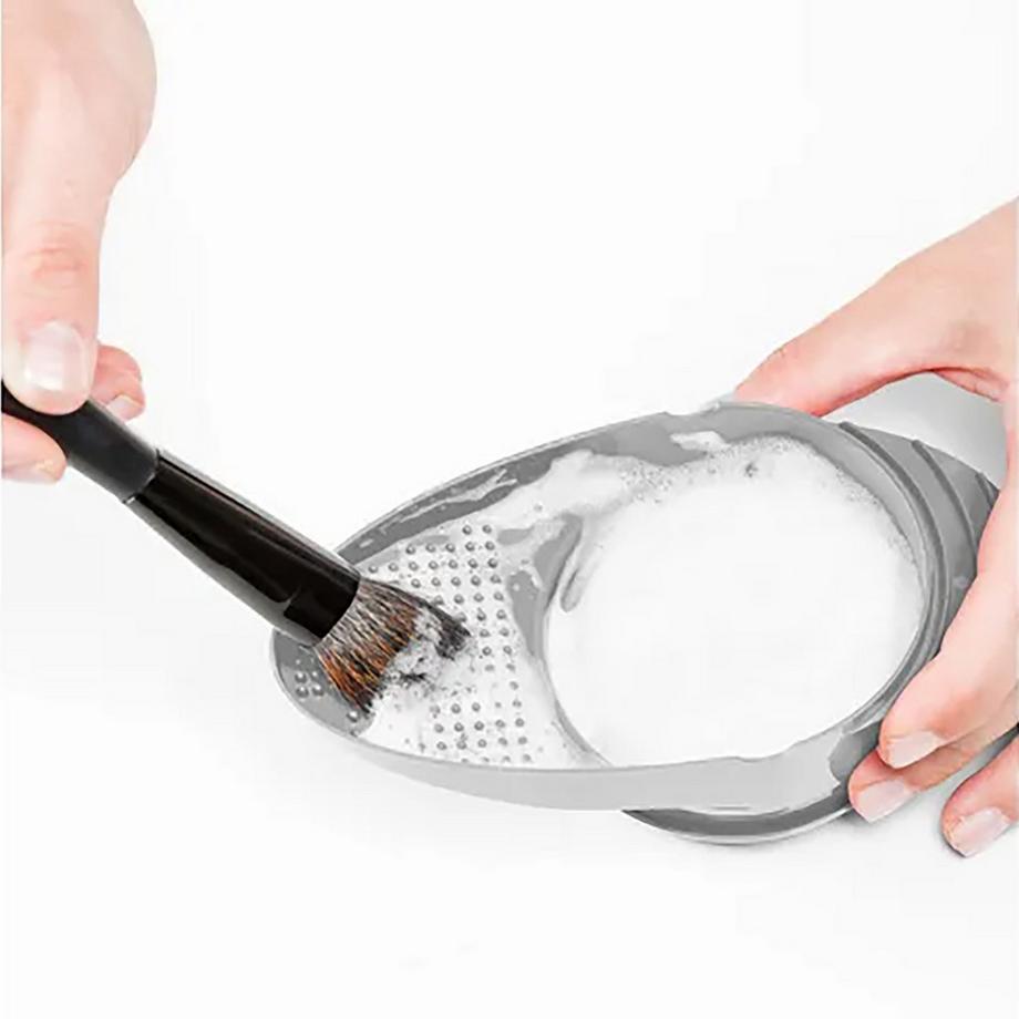 Barbara Hofmann  Pinselreiniger 